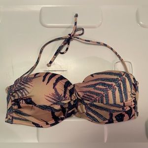Victoria’s Secret bikini top